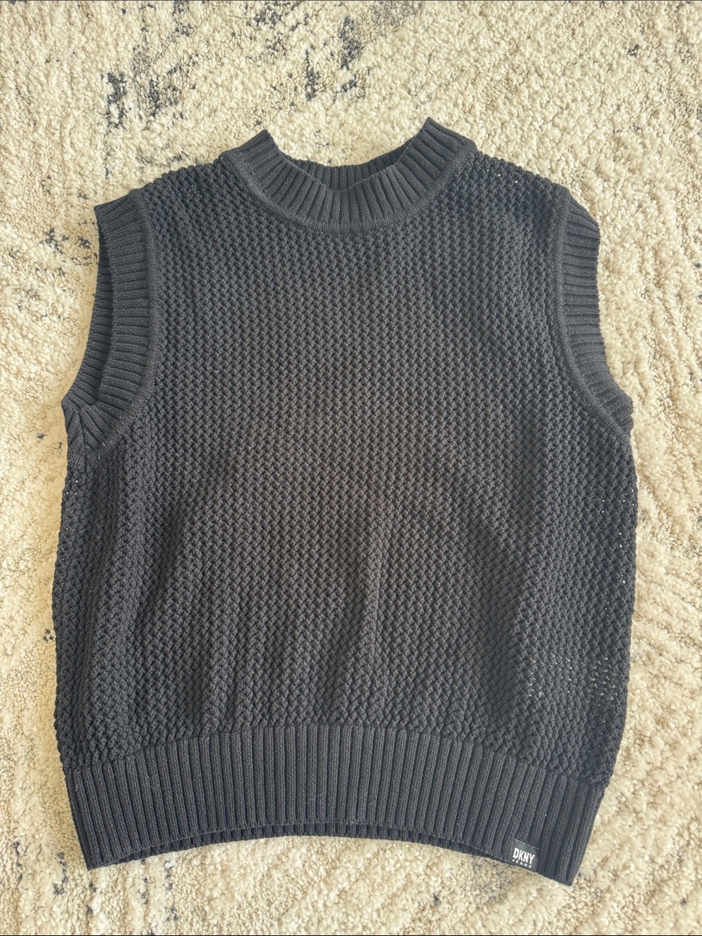 DKNY Black Textured Knit Sleeveless Vest